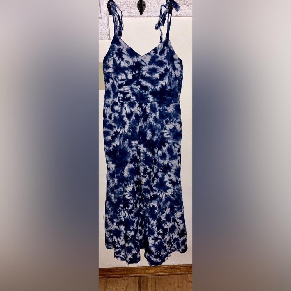 GAP Size 6 Blue Tie Dye Midi Dress- Smocked / Stretch Back, Tie Straps, Lined - Picture 5 of 11